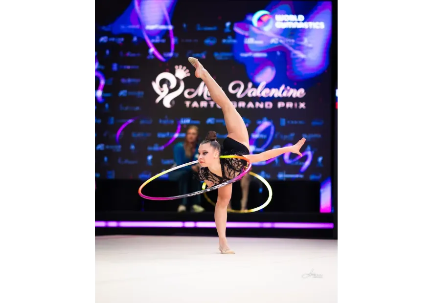 Rhythmic Gymnastics Guide | Apparatus, Training & Performance