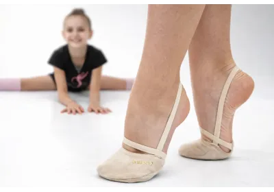 Rhythmic Gymnastics Half Shoes | Training & Competition Guide image